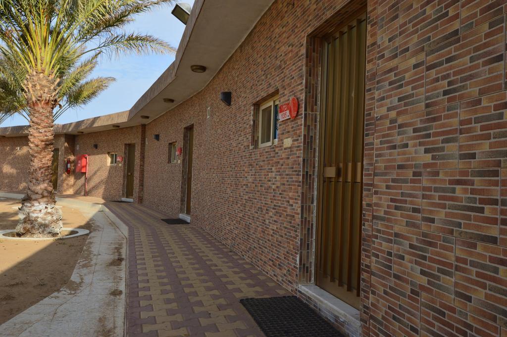 Al Ahmadi Plaza Resort Янбу Екстер'єр фото