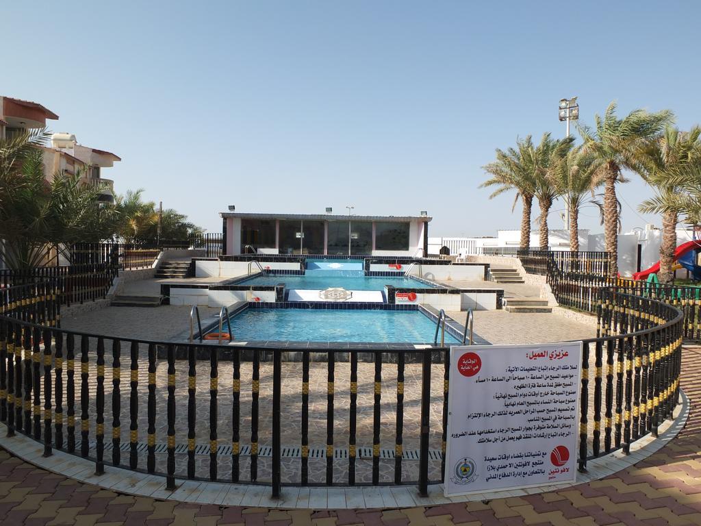 Al Ahmadi Plaza Resort Янбу Екстер'єр фото